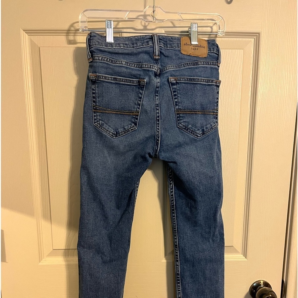 Abercrombie kids skinny jeans